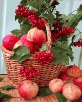 Без бренда «Плетёная корзина с калиной и яблоками» в Краснодаре