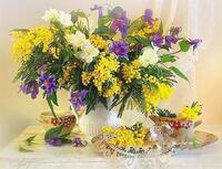 Без бренда «Букет из мимозы и колокольчиков в вазе» в Краснодаре в интернет-магазине  Без бренда «Букет из мимозы и колокольчиков в вазе» в Краснодаре